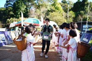 BIB: 2500
                            <button type="button" onclick="openModal(19045433)" class="btn btn-primary btn-sm float-right btn-popup" data-toggle="modal" data-target=".modal-high-quality">
                        <i class="fas fa-shopping-cart"></i> Add to Cart
                    </button>
                                            <button type="button" onclick="isThisMe(19045433, true)" class="btn btn-success btn-sm float-right btn-popup btn-isme hidden" data-toggle="tooltip" data-placement="bottom" title="นี่คือรูปของคุณใช่ไหม คลิกที่นี่เพื่อเอาเข้าอัลบั้ม">
                        <i class="fas fa-plus"></i> Add to album
                    </button>
                    <button type="button" onclick="isThisMe(19045433, false)" class="btn btn-warning btn-sm float-right btn-popup btn-isnotme hidden">
                        <i class="fas fa-ban"></i> Remove from album
                    </button>